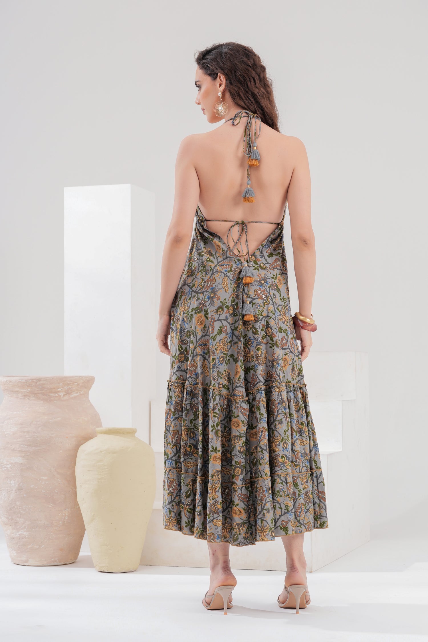 Vestido Midi Halter Flores del Raj