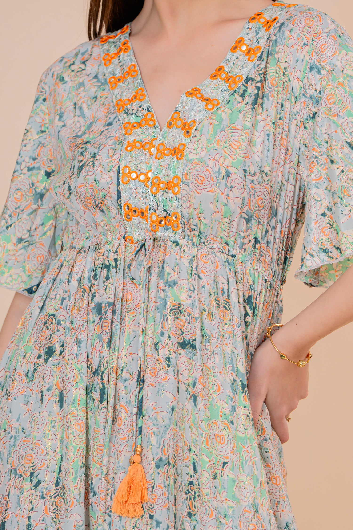 Vestido Maxi Crudo Texturizado con Mangas