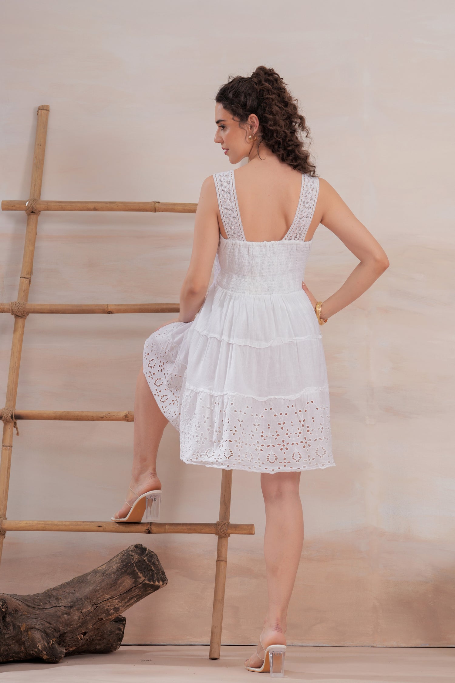Vestido Blanco Encaje Corto