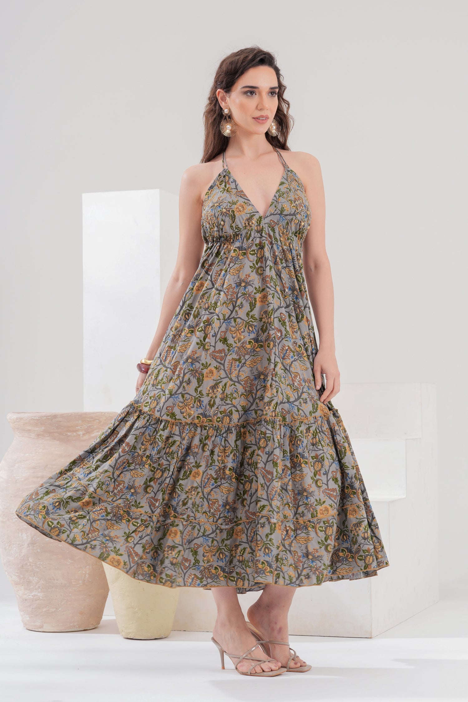 Vestido Midi Halter Flores del Raj