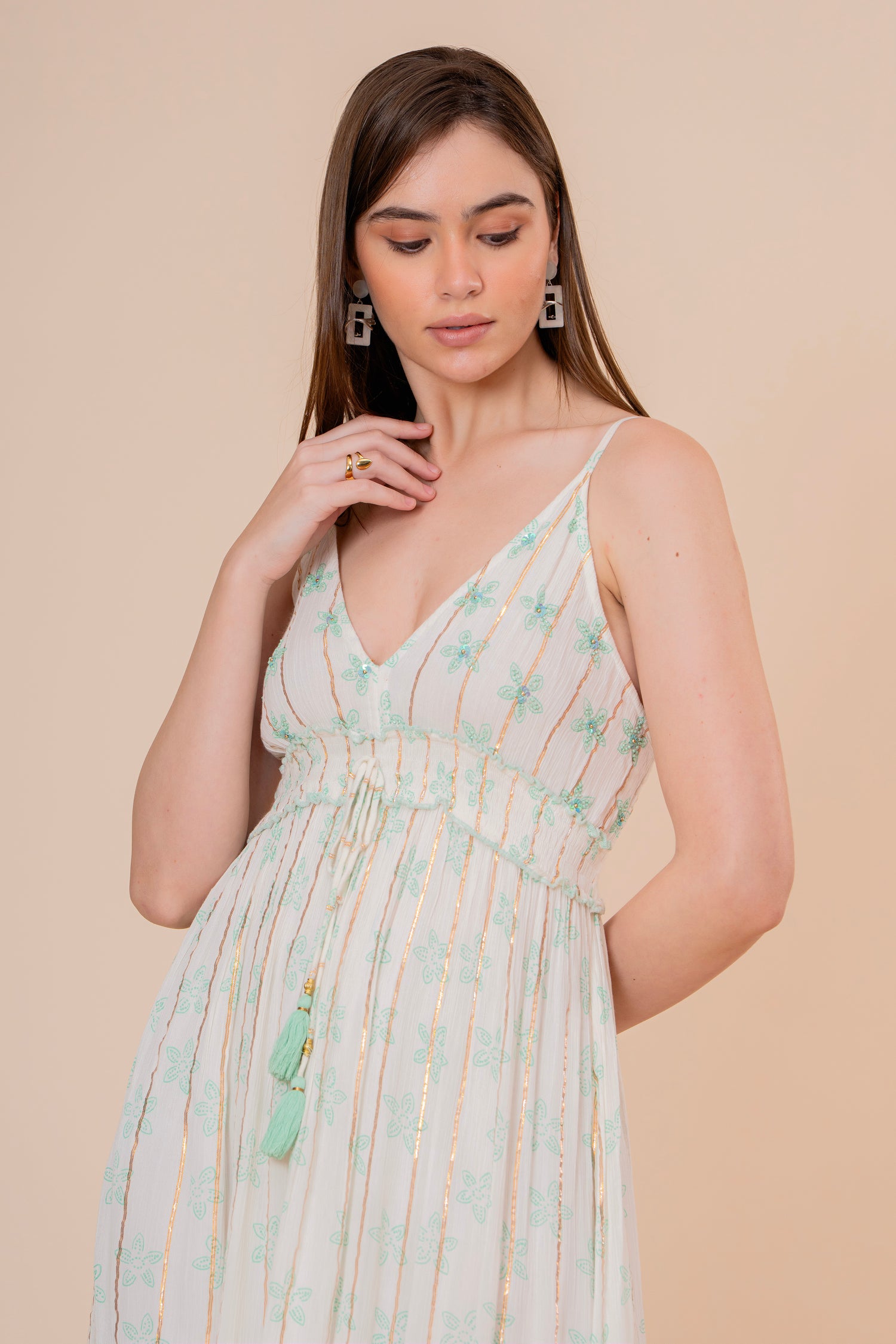 Vestido Midi Kaftán Estampado Coral y Azul con Borlas